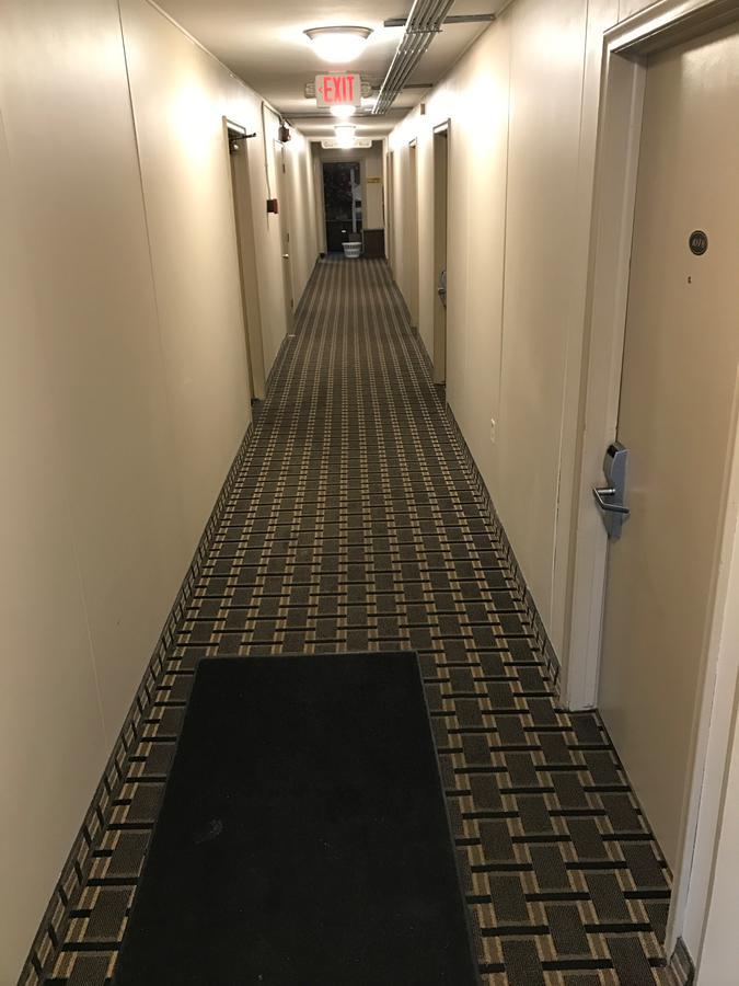 Allen Park Motor Lodge Bagian luar foto