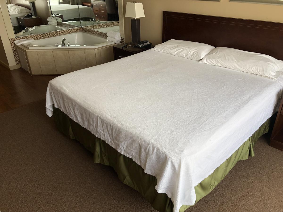 Allen Park Motor Lodge Bagian luar foto